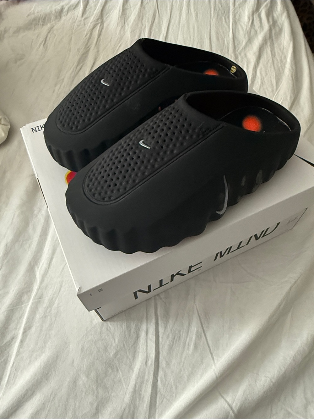 Nike Mind 001